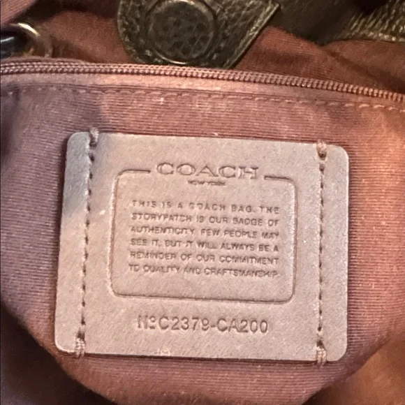 Coach Andy Black Pebbled Leather Carriage Logo Tote - Picture 11 of 17